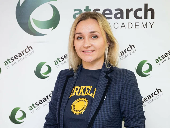Инга Есакова