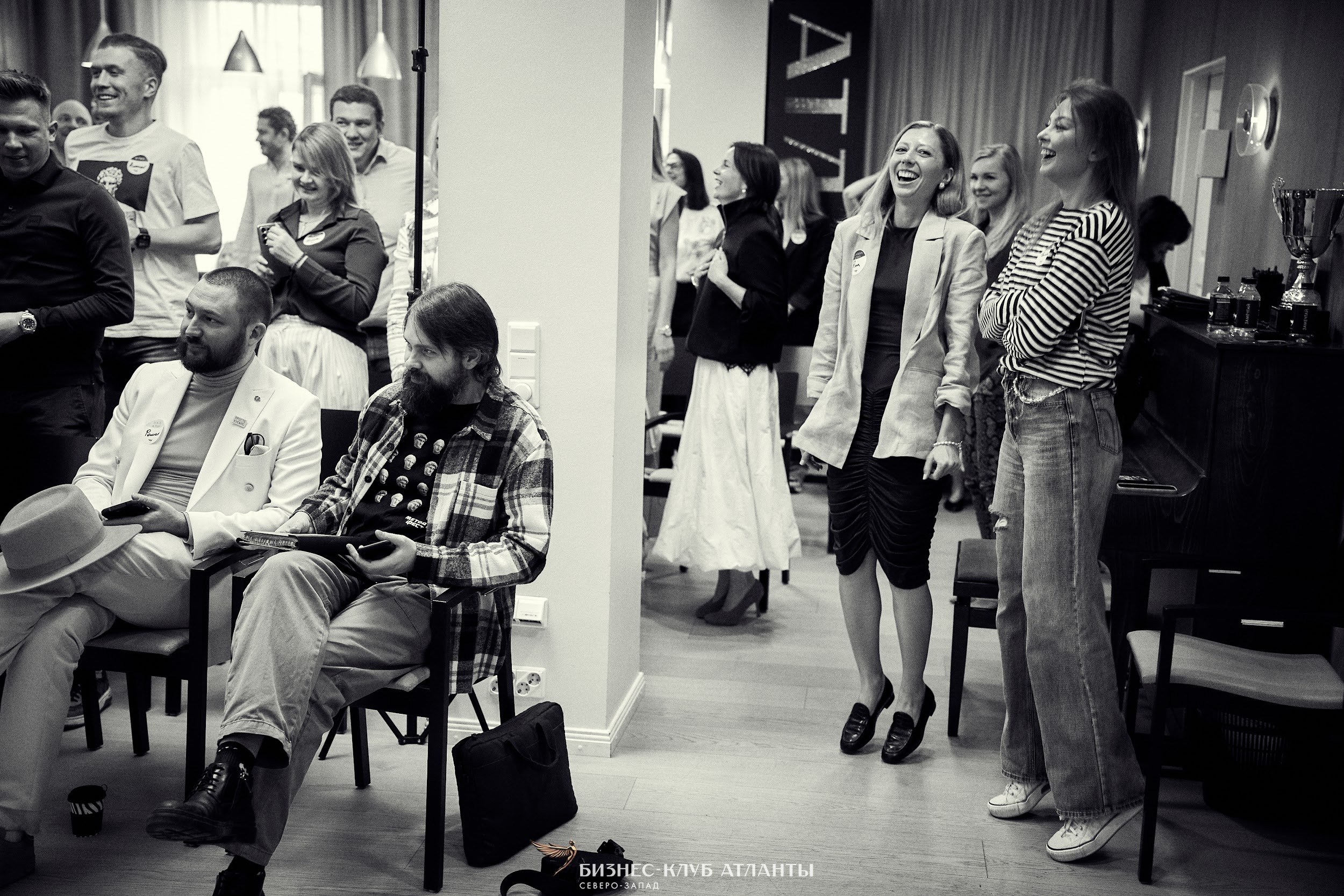 English Club: разговорный английский, свои люди и интересные темы 6